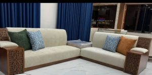 حرف L مقاس ٣×٣ ب ١٨٠٠ ريال